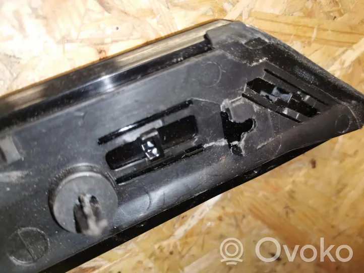 Opel Corsa F Muu ulkopuolen osa 39180812