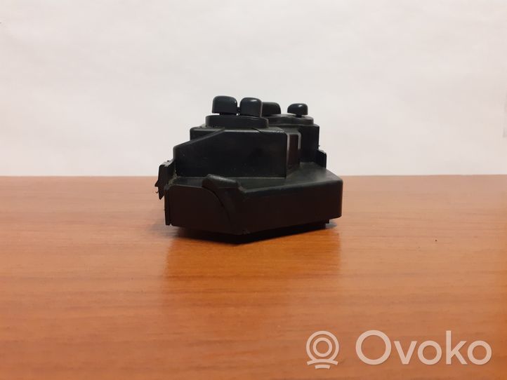 Mercedes-Benz S W220 Seat memory switch 03463022