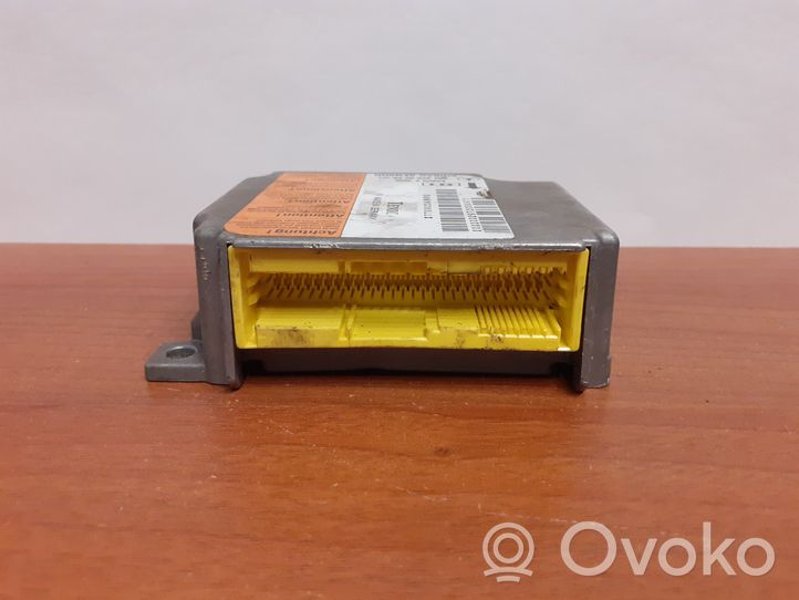 Mercedes-Benz E W210 Module de contrôle airbag 0028203226