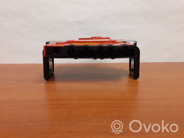 BMW X5 E70 Coperchio/tappo della scatola vassoio della batteria 9178959