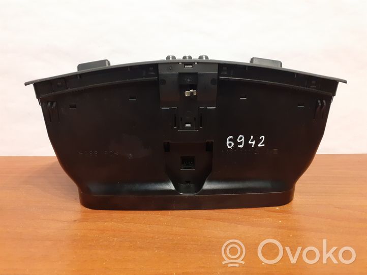 Mercedes-Benz S W220 Copertura griglia di ventilazione cruscotto 6942