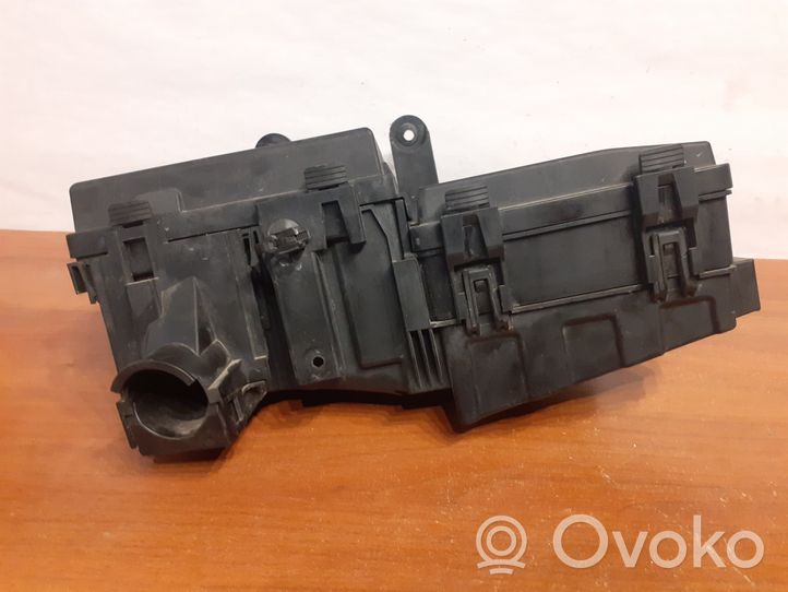 Nissan Qashqai Sicherungskasten komplett 243817990A