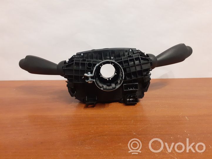 Volvo XC40 Leva/interruttore dell’indicatore di direzione e tergicristallo 32275368