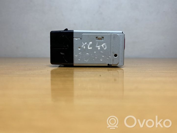 Volvo XC40 Gniazdo / Złącze USB 10R053559
