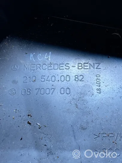Mercedes-Benz E W210 Scatola del filtro dell’aria C813