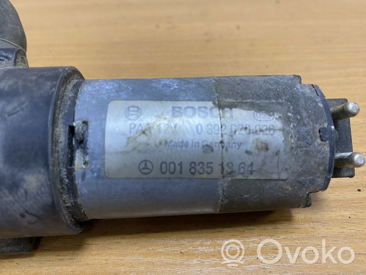 Mercedes-Benz E W210 Pompe de circulation d'eau 0018351364