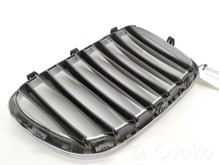 BMW X1 E84 Maskownica / Grill / Atrapa górna chłodnicy 2993307