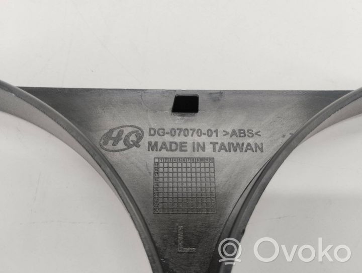 Dodge Challenger Rivestimento sotto il faro/fanale DG0707001