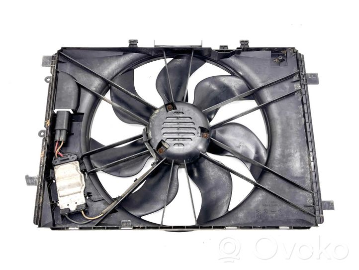 Mercedes-Benz C W204 Ventilatore di raffreddamento elettrico del radiatore A2045000193