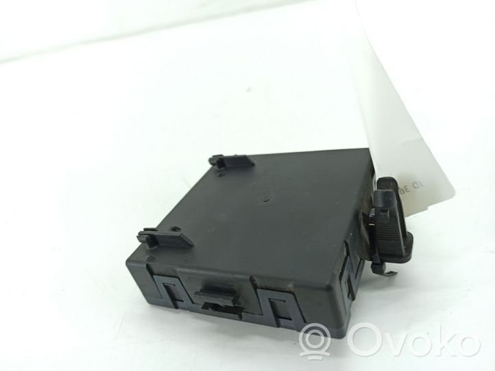 Mercedes-Benz C W204 Oven ohjainlaite/moduuli A2048207185