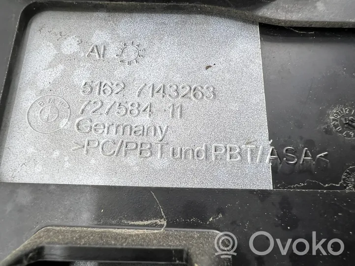 BMW 3 E90 E91 Spojler klapy tylnej / bagażnika 7167188