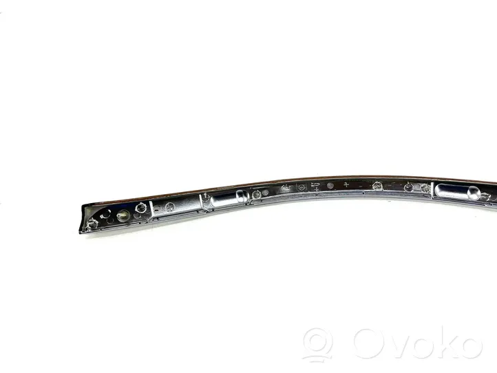 Mercedes-Benz E W211 Rivestimento del vano portaoggetti del cruscotto 204969