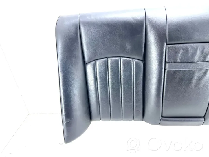 Mercedes-Benz CLS C219 Rear seat A2199200116