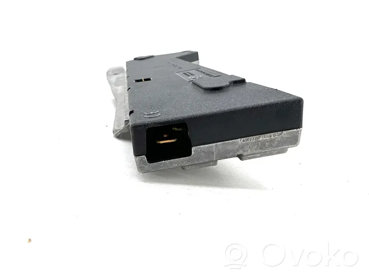 Mercedes-Benz CLS C219 Antennenverstärker Signalverstärker A2198202889