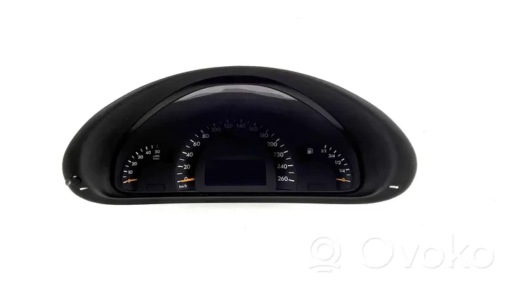 Mercedes-Benz C W203 Compteur de vitesse tableau de bord A2035401347