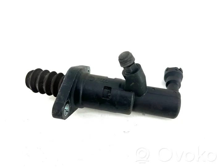 Volkswagen Golf VI Clutch slave cylinder 1K0721261L