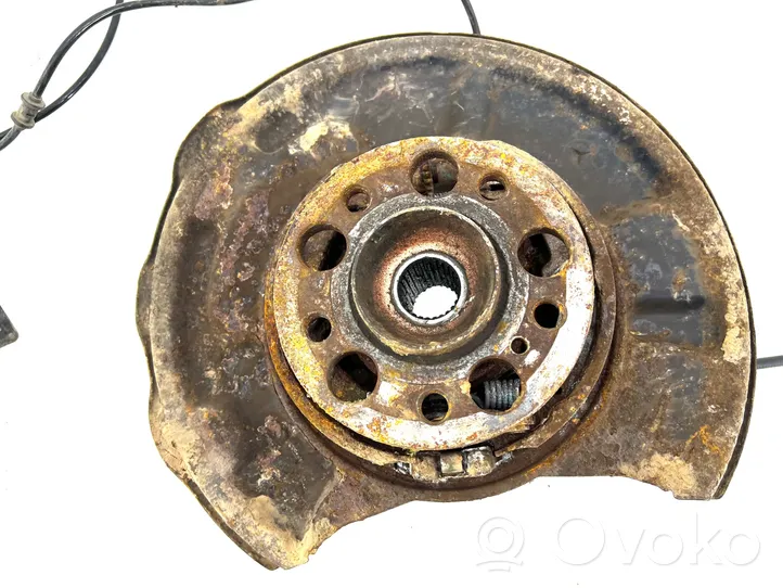 Mercedes-Benz E W211 Rear wheel hub 