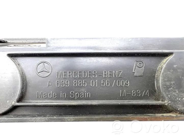 Mercedes-Benz Vito Viano W639 Takapuskurin kannake A6398850156