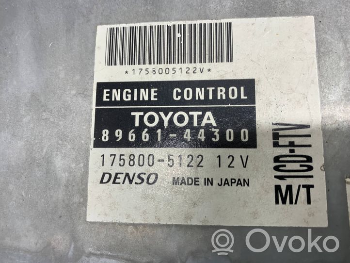 Toyota Avensis Verso Centralina/modulo del motore 8966144300