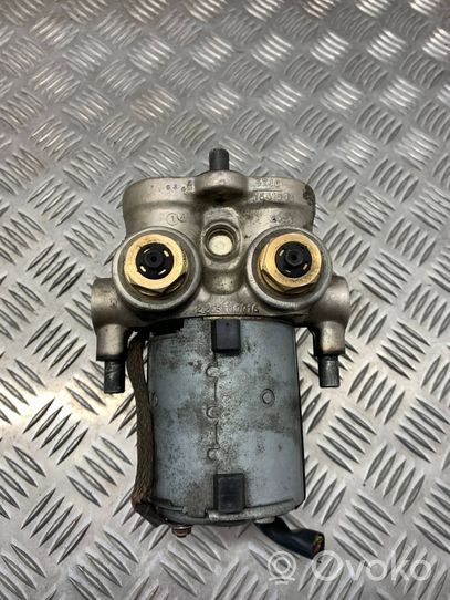 Mercedes-Benz E W124 ABS Pump 0265200043