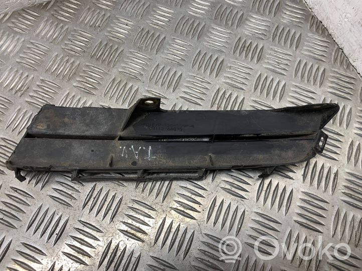 Toyota Avensis Verso Priešrūkinio žibinto apdaila/ grotelės 5311244070