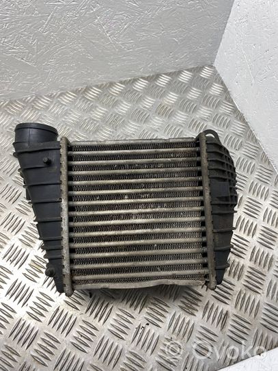 Volkswagen Golf IV Radiatore intercooler 1J0145803F