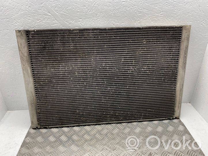 Audi A8 S8 D3 4E Radiateur de refroidissement 4E0121251