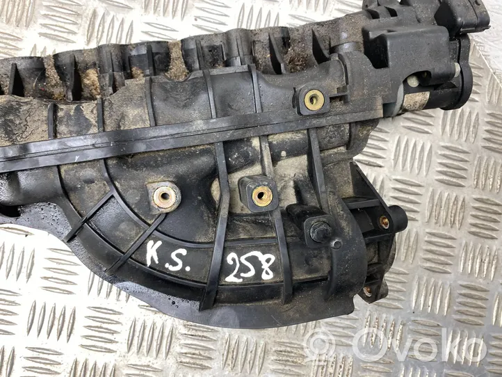 KIA Sorento Collettore di aspirazione 283812F000