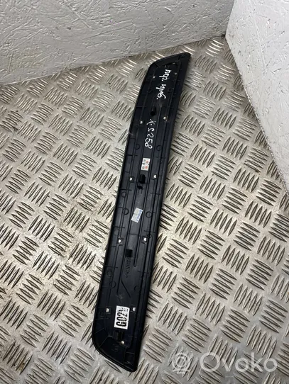 KIA Sorento Front sill trim cover 858852P100