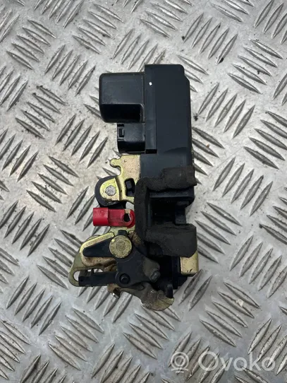 Jeep Grand Cherokee (WJ) Rear door lock 