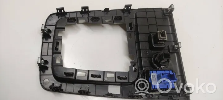 Citroen C5 Aircross Rivestimento in plastica cornice della leva del cambio 