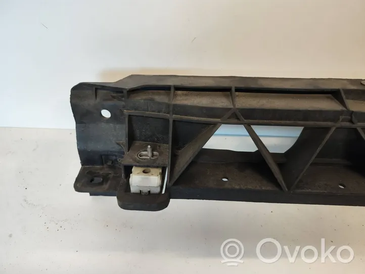 Citroen C5 Aircross Radiateur panneau supérieur d'admission d'air 9824055880