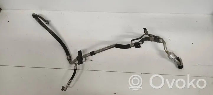 Hyundai i40 Air conditioning (A/C) pipe/hose 