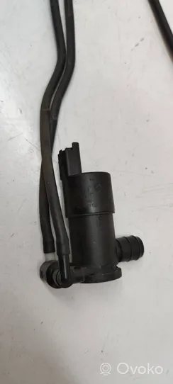 Peugeot 2008 II Windscreen/windshield washer pump 9825893480