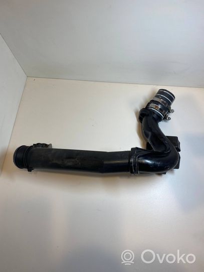 Opel Vivaro Intercooler hose/pipe 9675758280