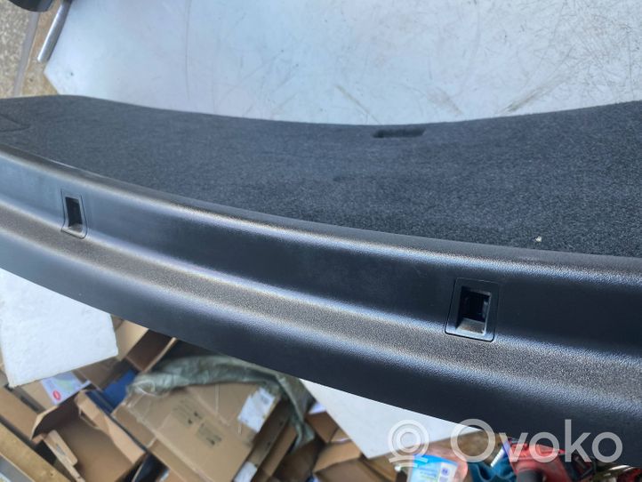 Lexus RX 450H Verkleidung Abdeckung Heckklappe Kofferraumdeckel Satz Set 6478048080