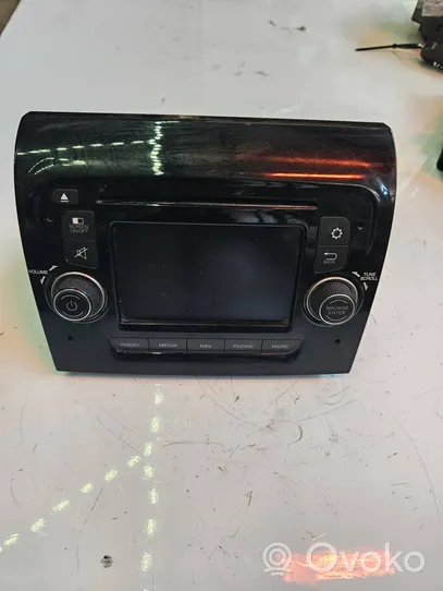 Peugeot Boxer Panel / Radioodtwarzacz CD/DVD/GPS 10R036626