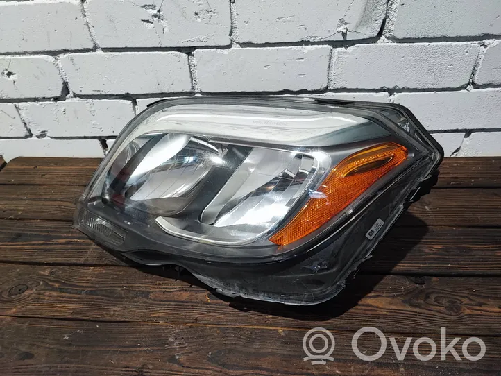 Mercedes-Benz GLK (X204) Lampa przednia A2048201339