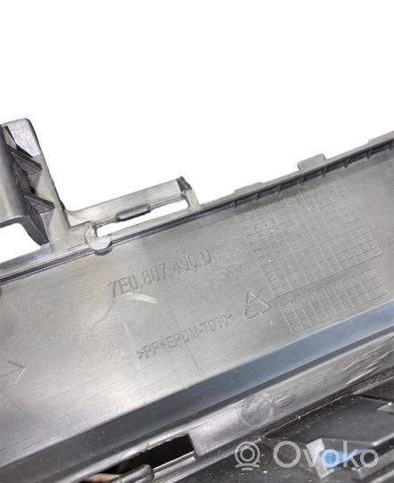 Volkswagen Transporter - Caravelle T6 Front fog light trim/grill 7E0807490D