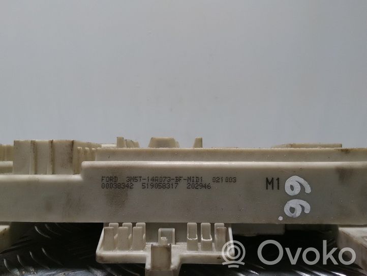 Ford Focus C-MAX Fuse module 3M5T14A073BF