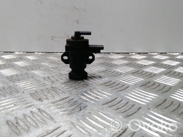 Peugeot 406 Vacuum valve 9635704380