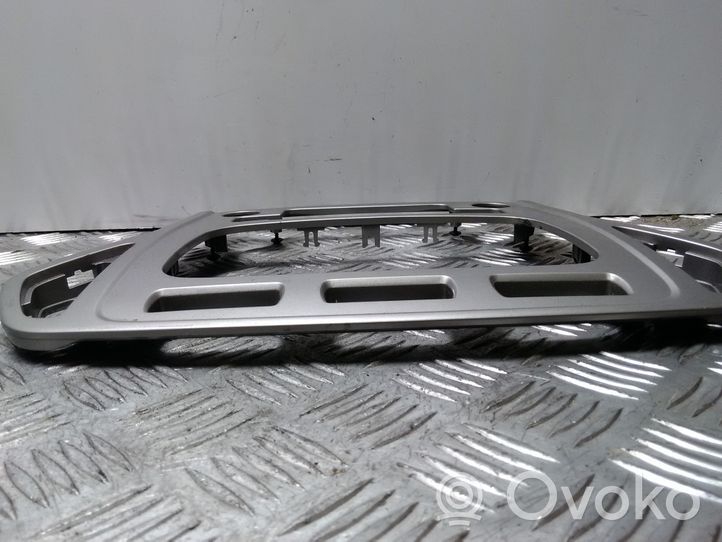 Ford Mondeo MK IV Panel klimatyzacji / Ogrzewania 7S7118522