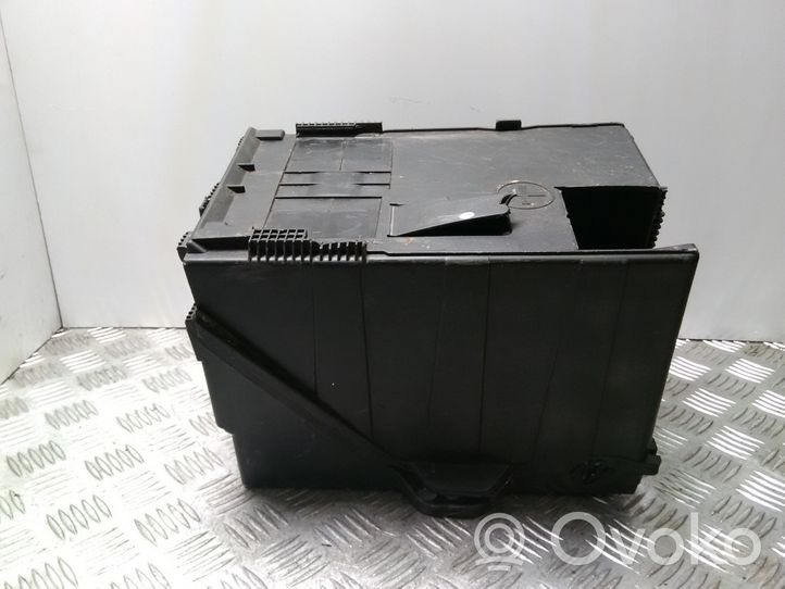 ERN4986 Citroen C4 Grand Picasso Support boîte de batterie 9663615380 -  Pièce auto d'occasion en ligne à petit prix | OVOKO