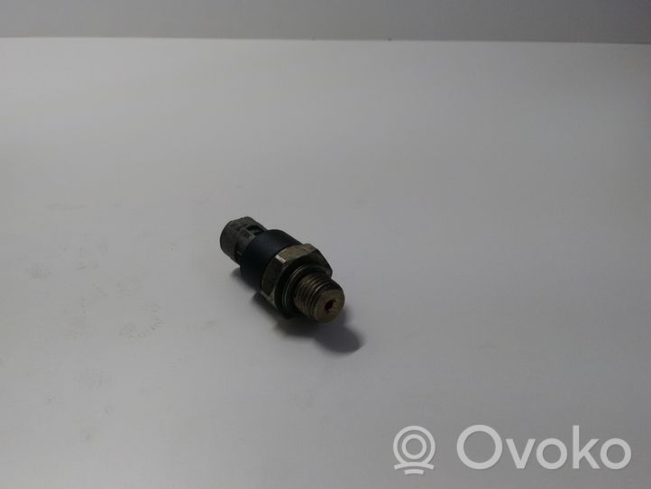 Renault Master II Oil pressure sensor 8200026650