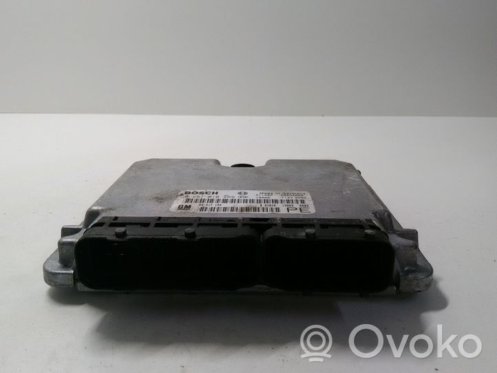 Opel Vectra B Unidad de control/módulo del motor 0281010269