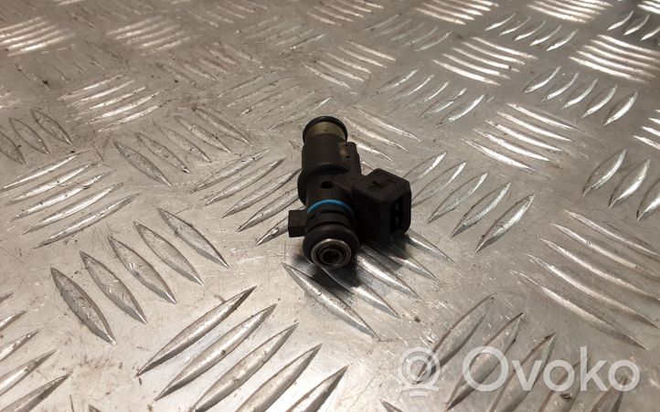 Citroen C2 Injecteur de carburant 01F002A