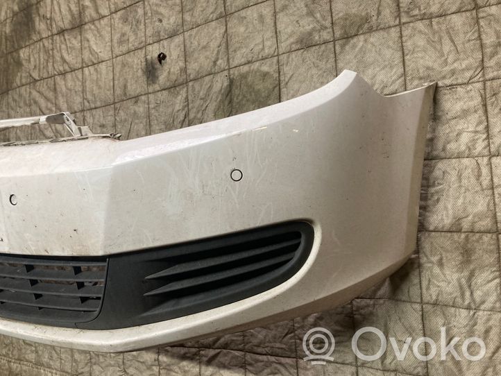 Volkswagen Golf VI Front bumper 