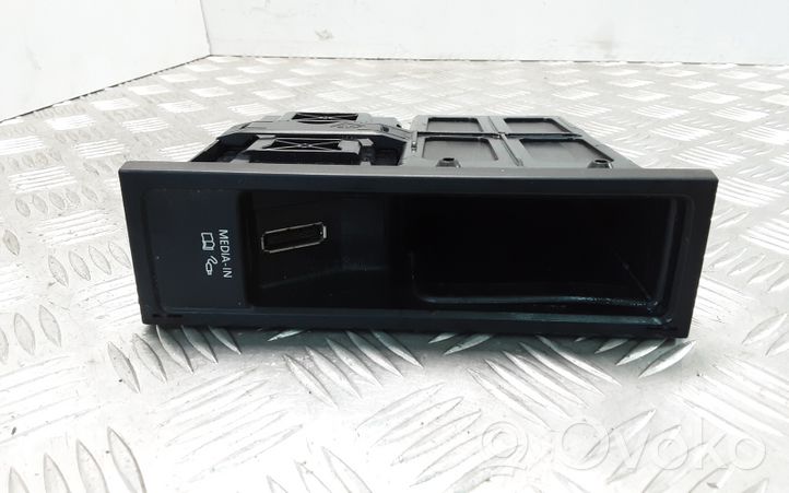 Volkswagen Golf VI Controllo multimediale autoradio 5N0035342E