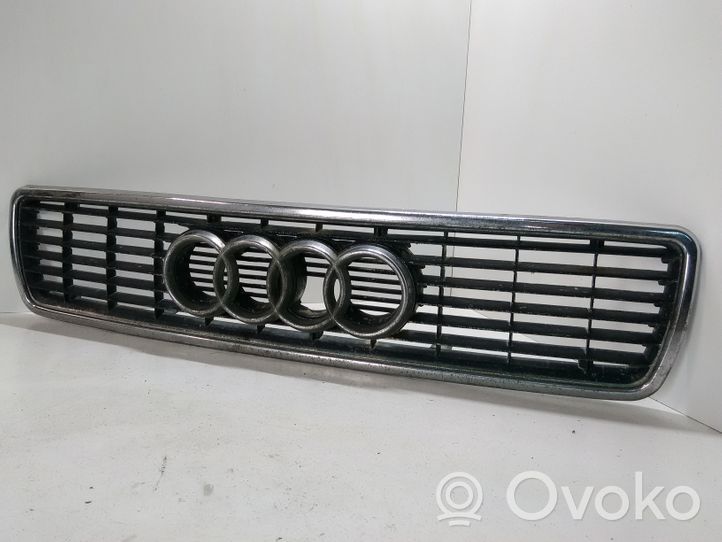 Audi 80 90 S2 B4 Griglia superiore del radiatore paraurti anteriore AD07004