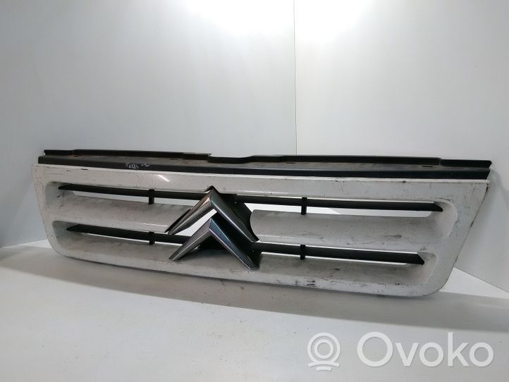 Citroen Jumper Grille calandre supérieure de pare-chocs avant 1304699070